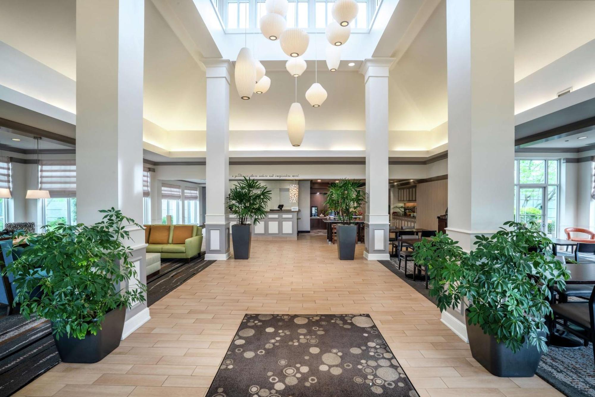 Hilton Garden Inn Louisville East Exterior foto