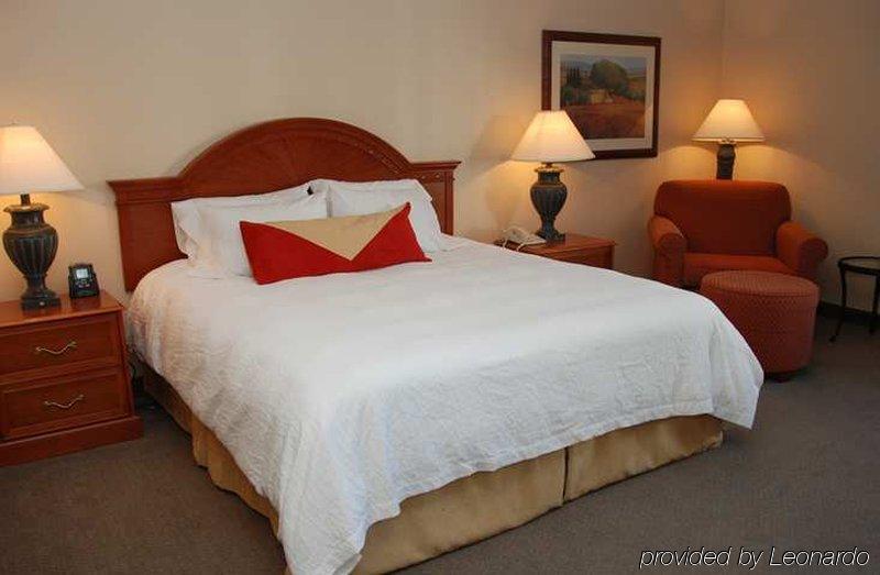 Hilton Garden Inn Louisville East Zimmer foto